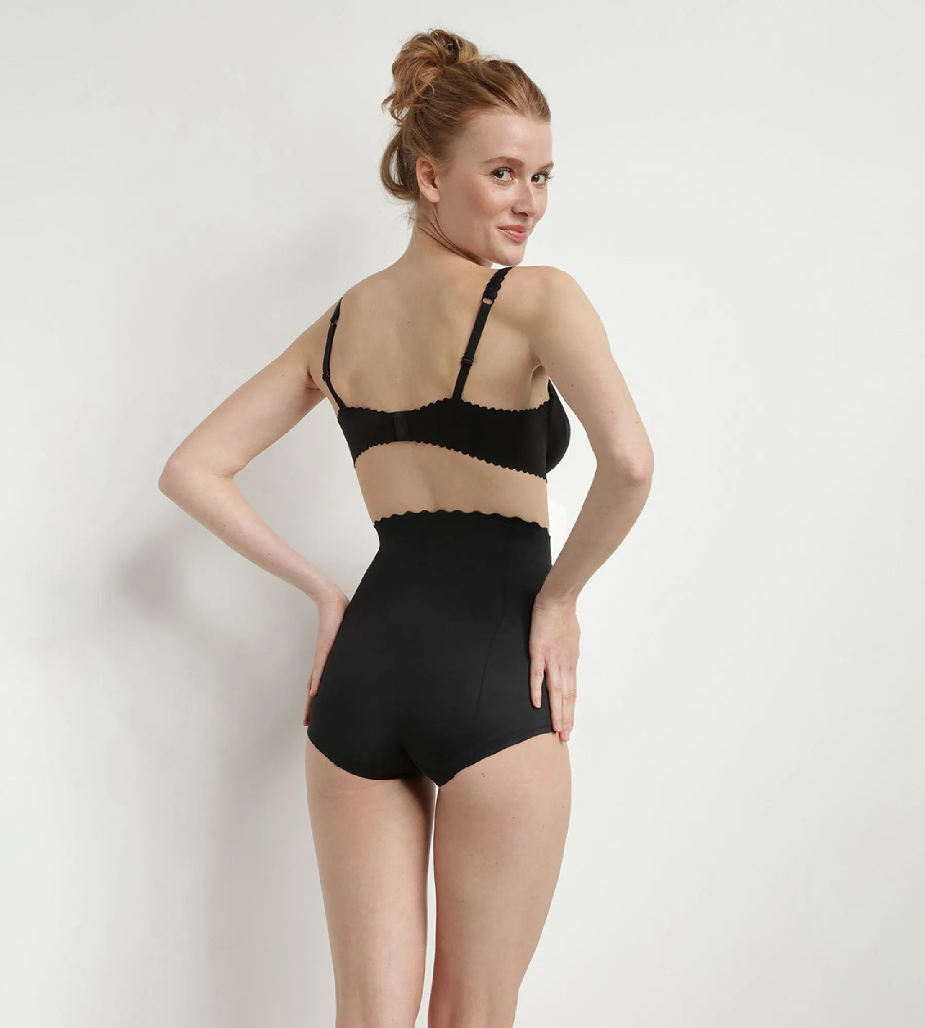 High-Waist Sculpting Effect 3-in-1 Briefs Black  Beauty Lift